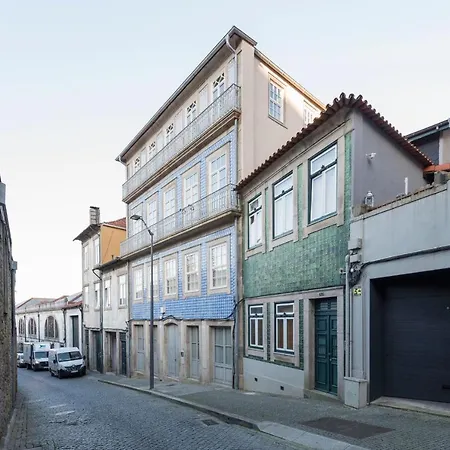 Апартаменты Casa Azul Santa Marinha Вила-Нова-ди-Гая